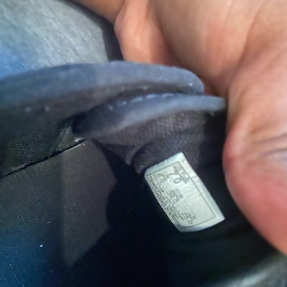 Black vans - Picture 3 of 4